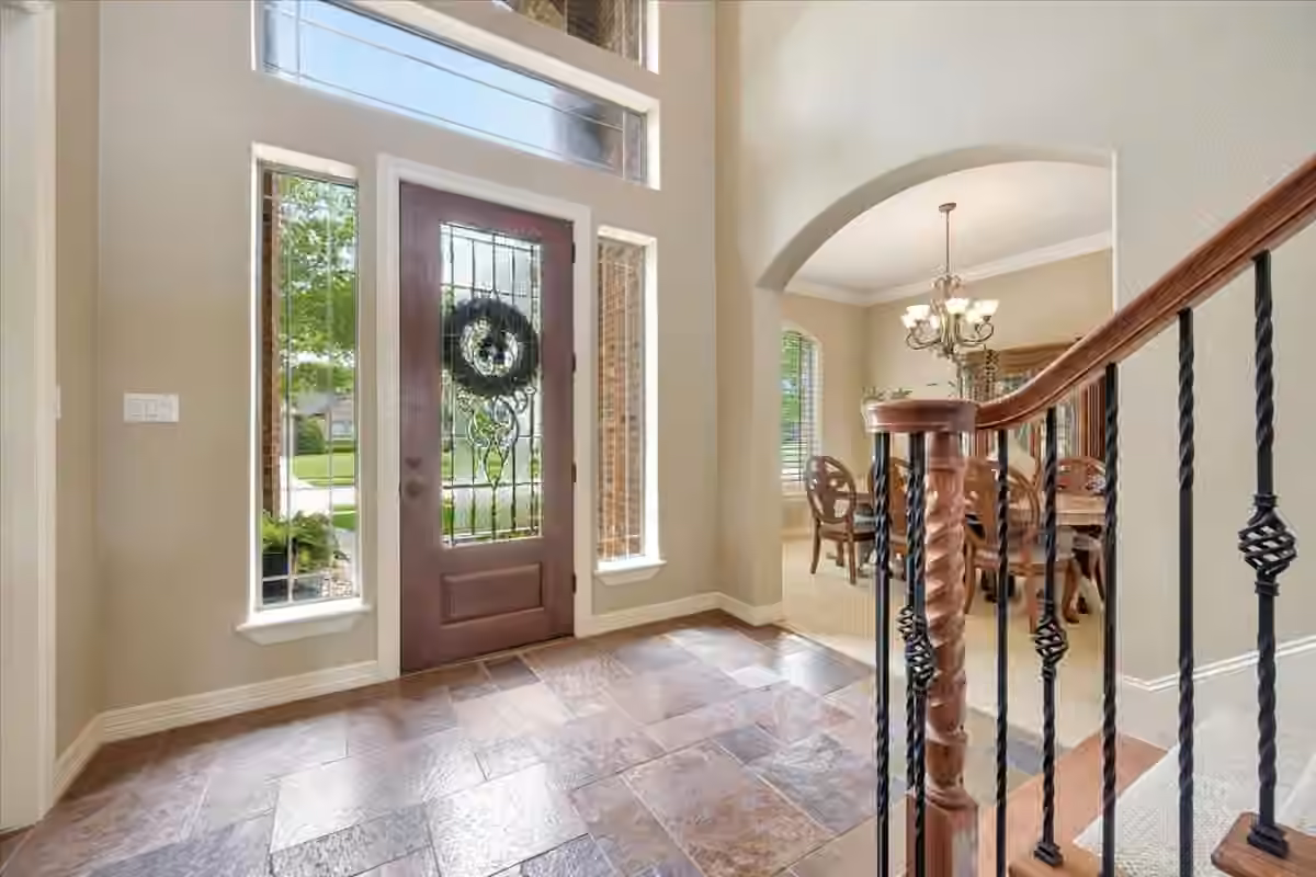 Photo 7 of 51 Deerwood Court, Lake Jackson, TX