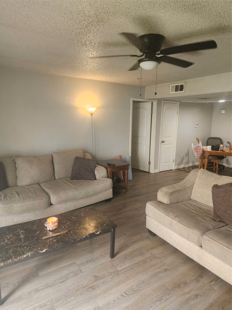 Photo 7 of 2816 S Bartell Drive 4, Houston, TX