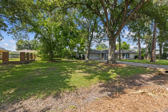 Photo 4 of 2818 Ellington Street, Houston, TX