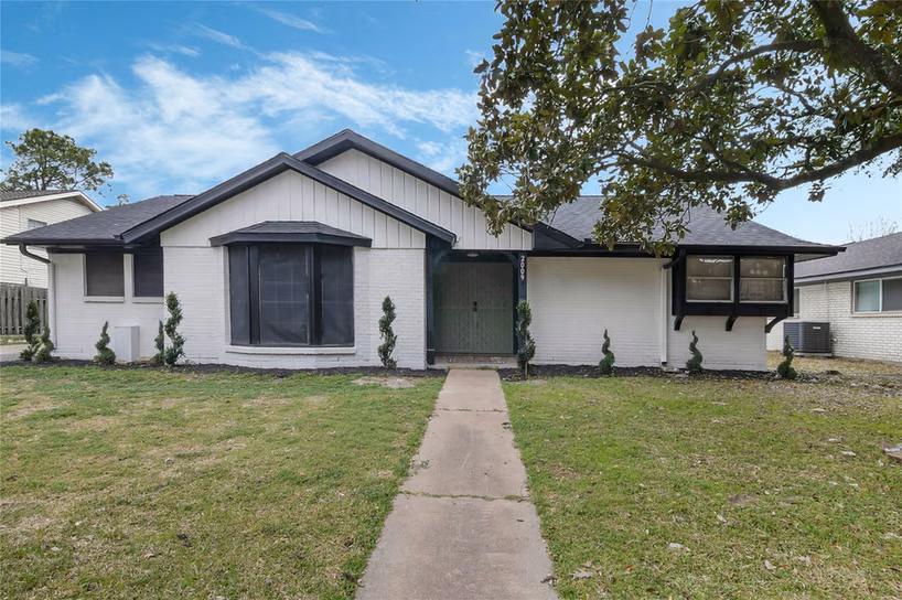 Photo of 2009 N Palm Court, Pasadena, TX 77502