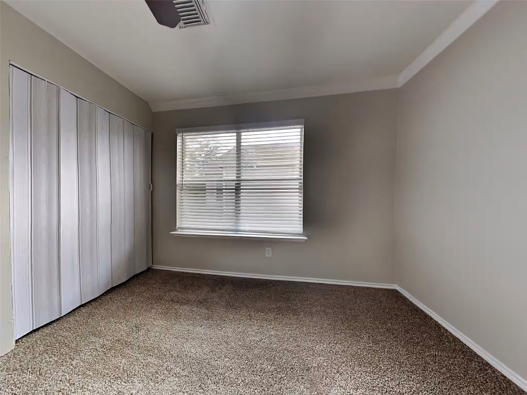 Photo 6 of 427 Remington Creek Drive, Houston, TX