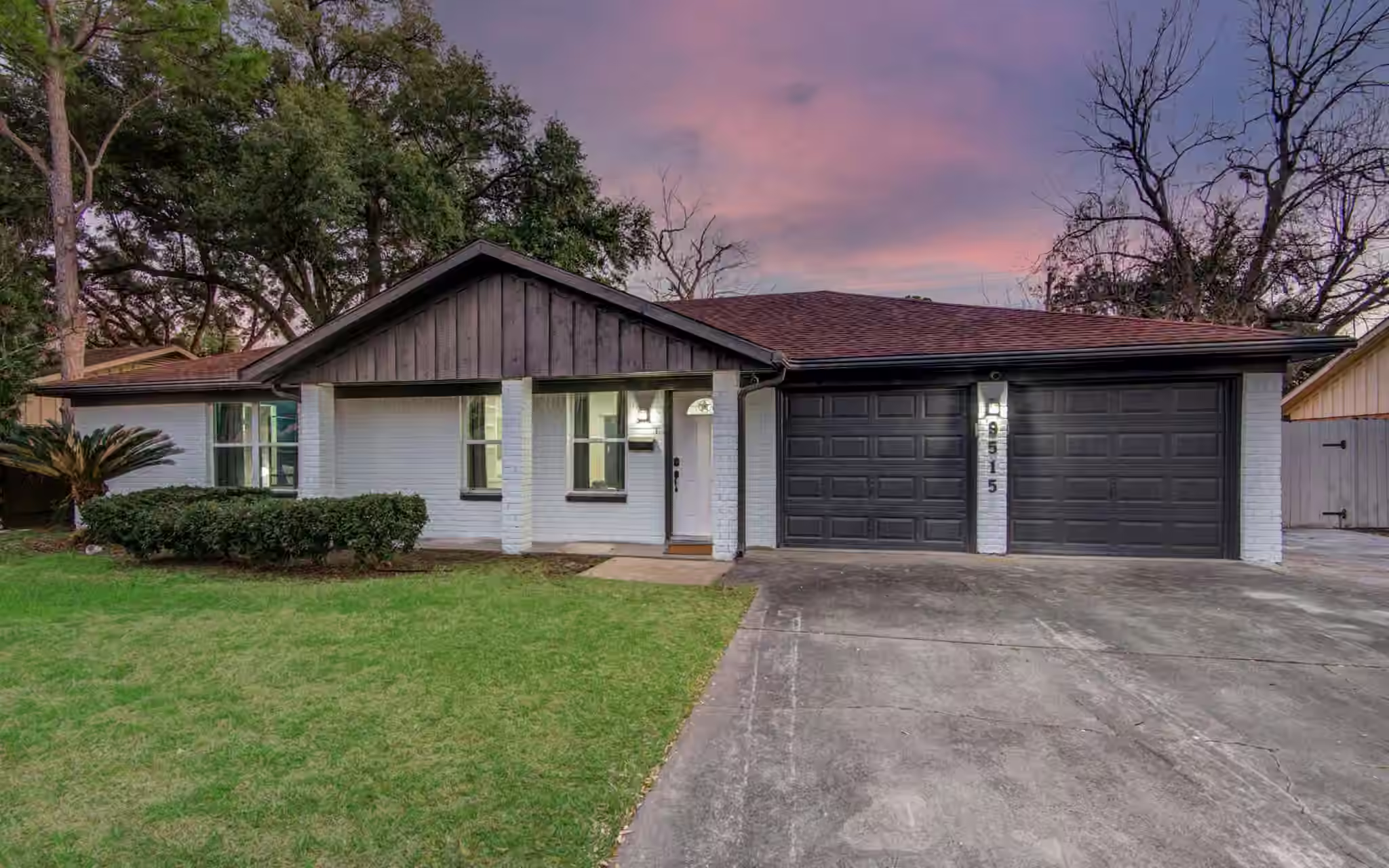 Photo of 9515 Meadowglen Lane, Houston, TX