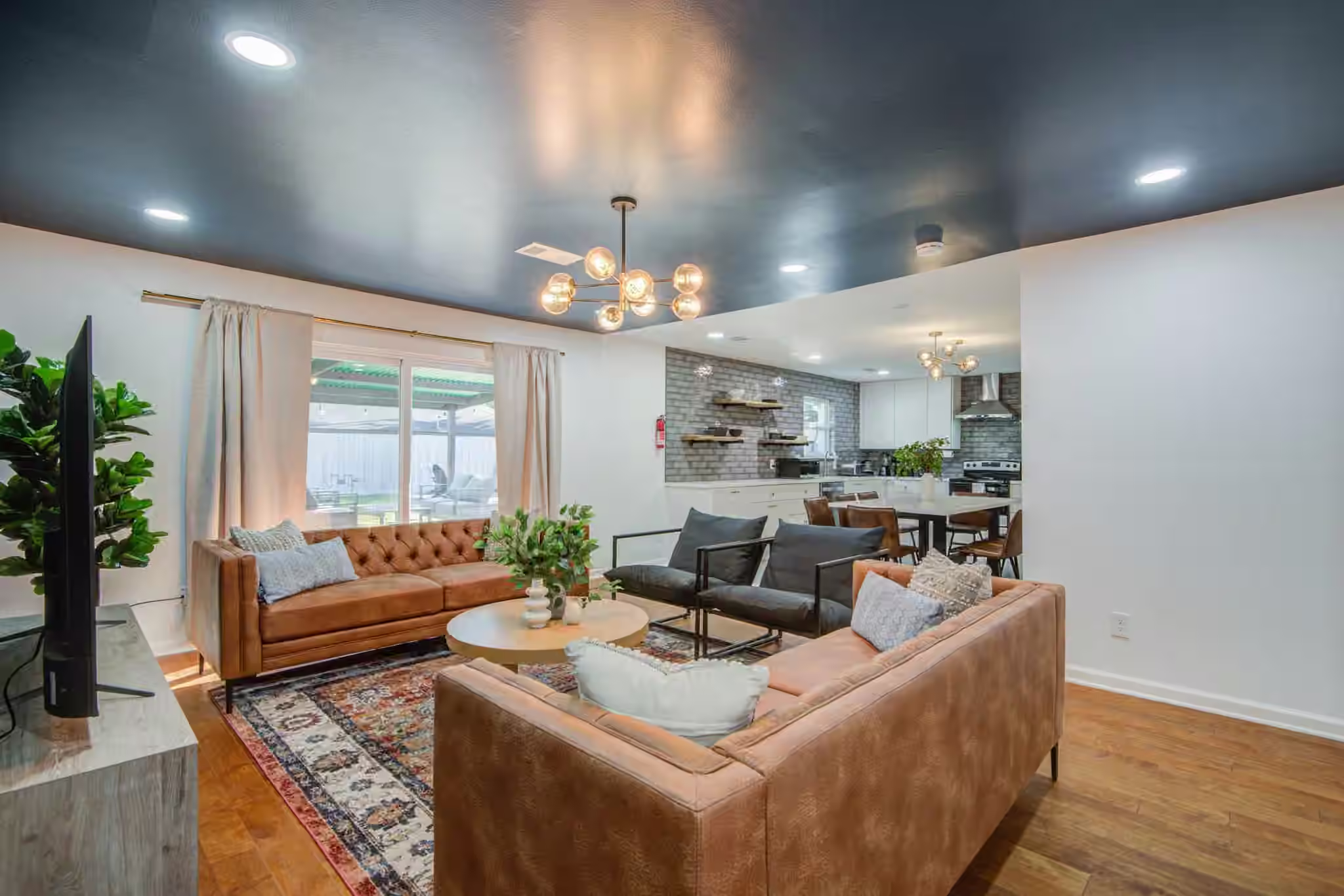 Photo 2 of 9515 Meadowglen Lane, Houston, TX