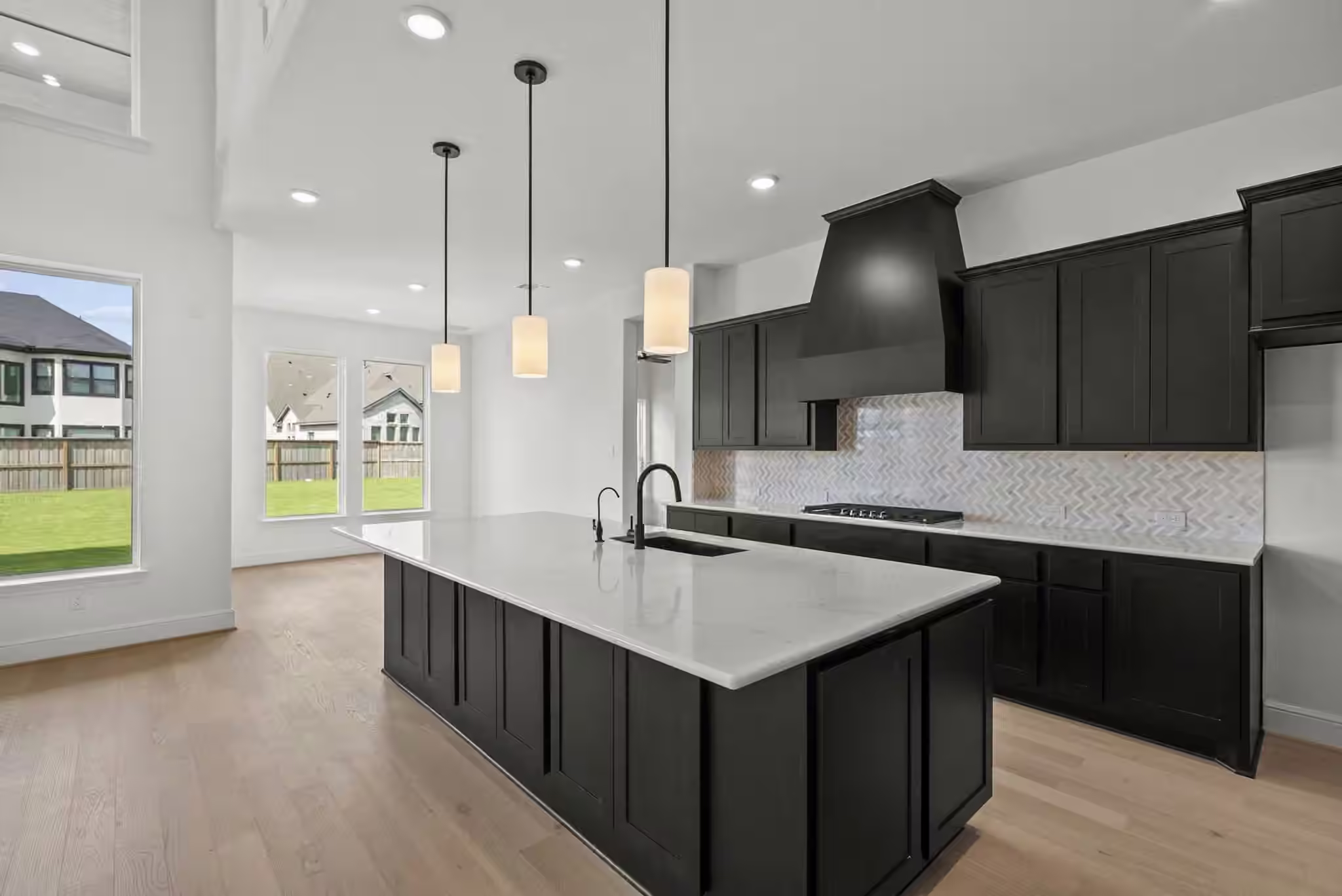 Photo 4 of 14215 Casa Capistrano Way, Cypress, TX