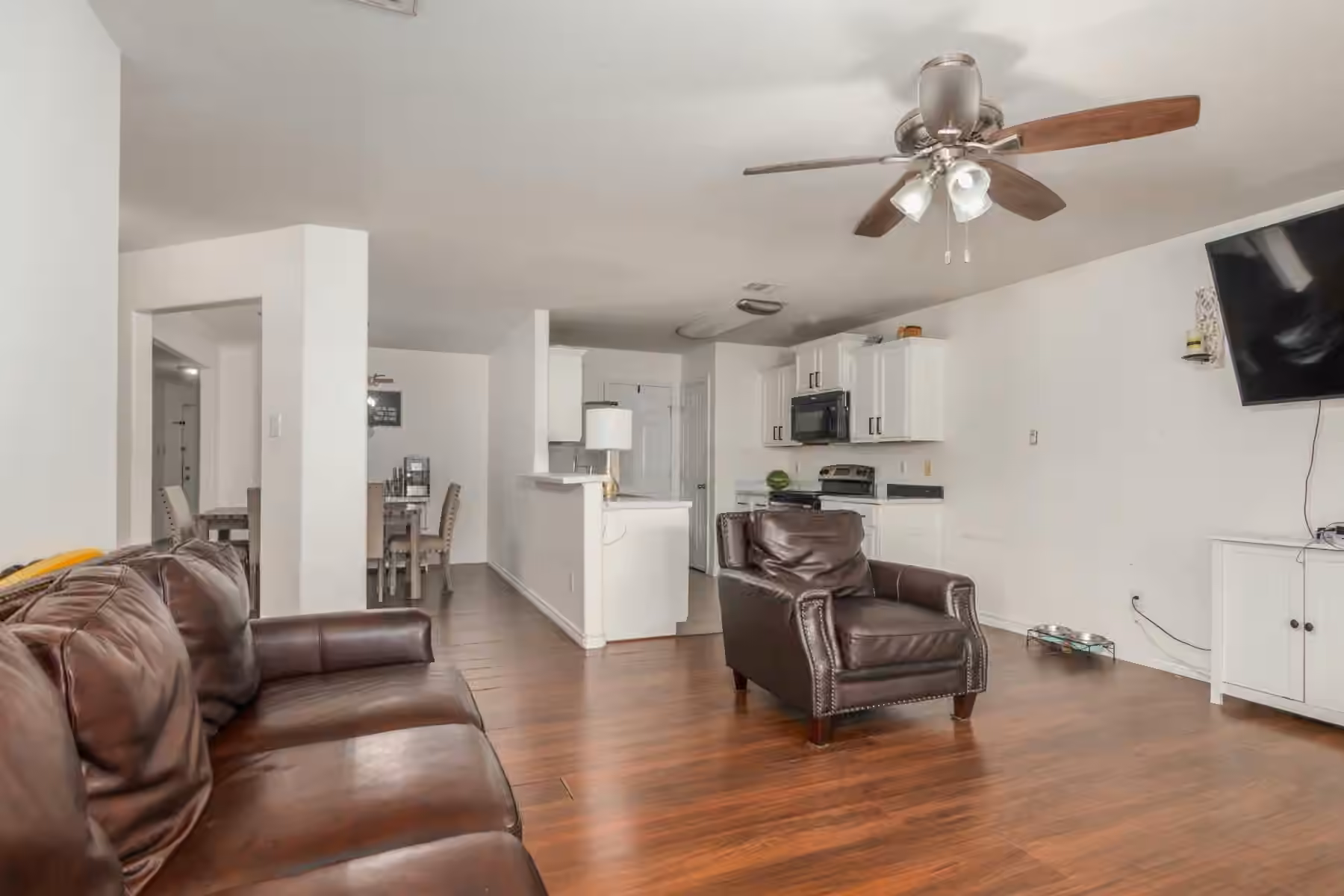 Photo 5 of 12415 York Bend Lane, Houston, TX