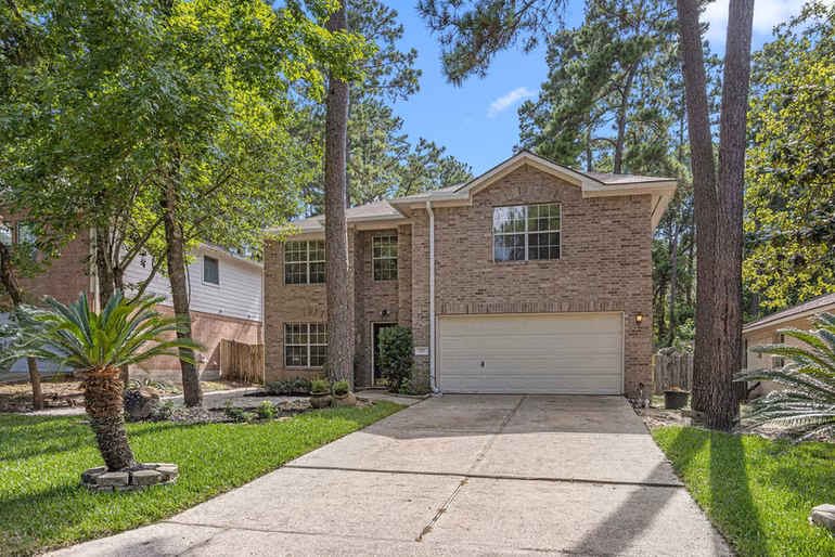 Photo 3 of 202 W MISTY DAWN DR, The Woodlands, TX