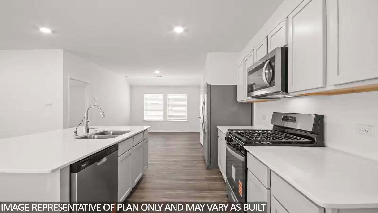 Photo 3 of 1670 Portia Lane, Conroe, TX