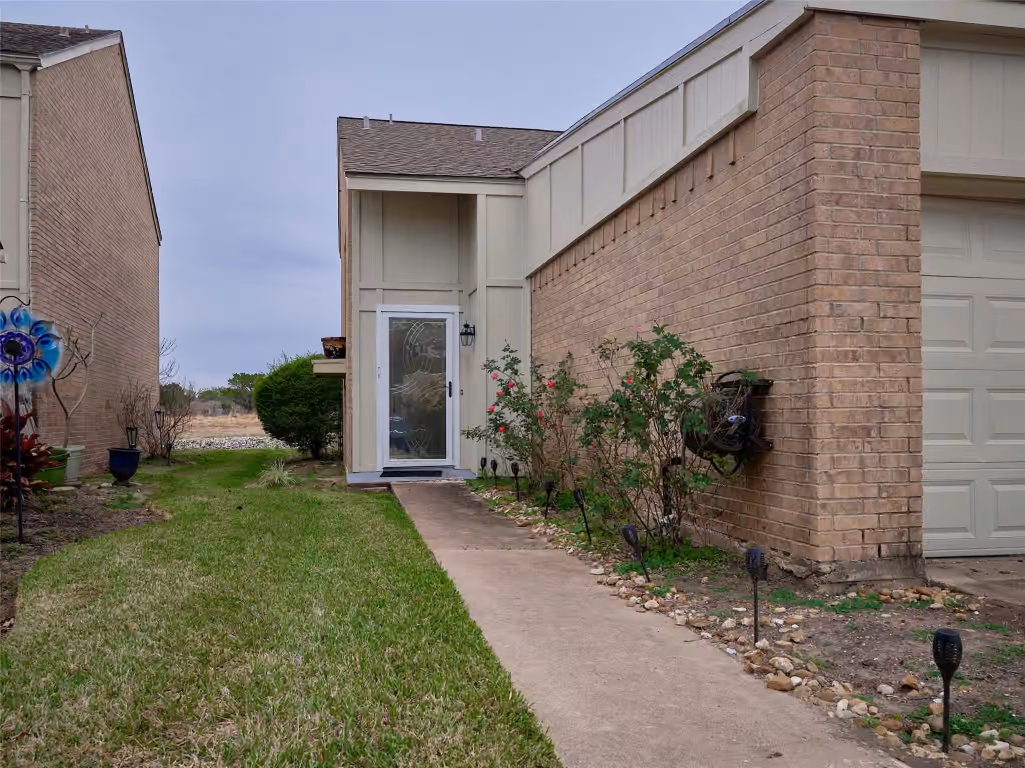 Photo 3 of 1817 Veranda Drive, West Columbia, TX