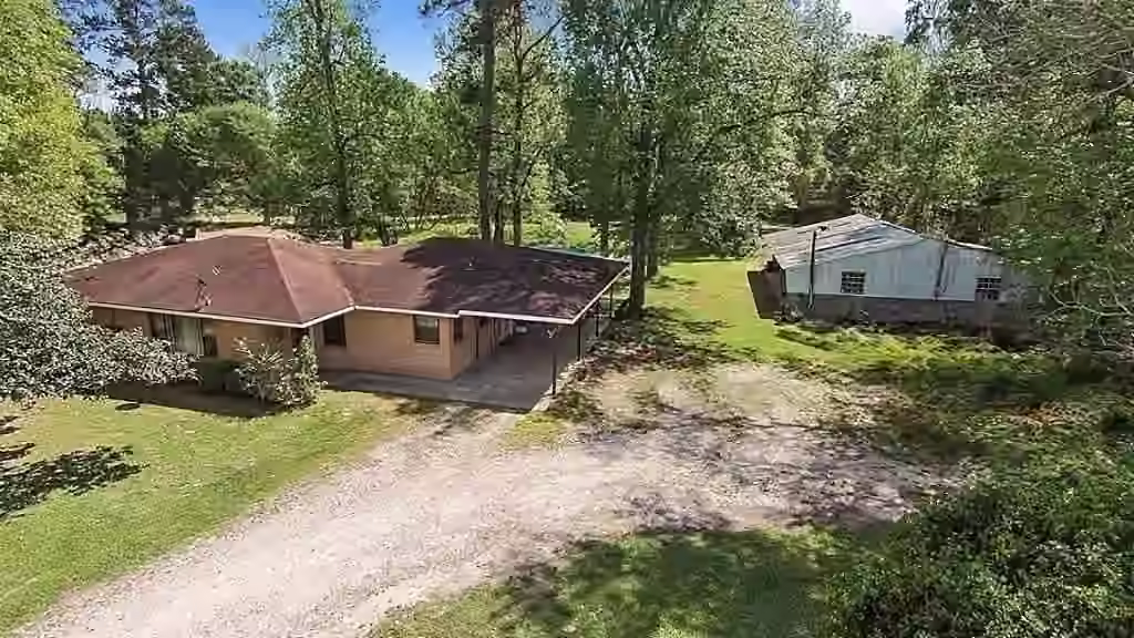 Photo of 16211 Highway 105, Cleveland, TX