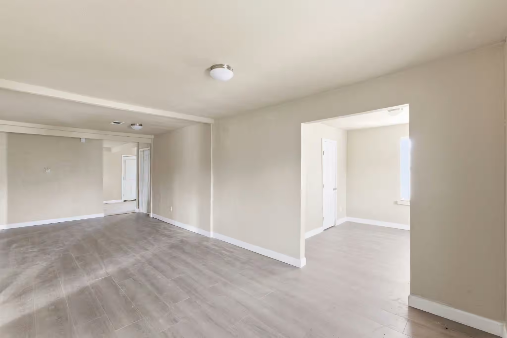 Photo 6 of 2411 Leffingwell Street, Houston, TX