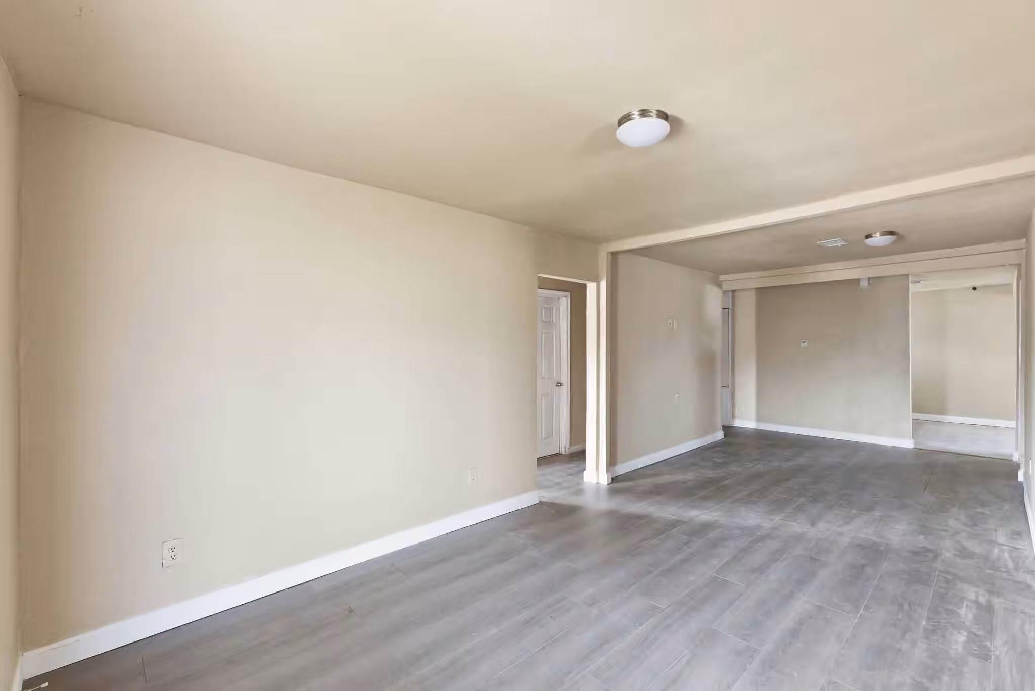 Photo 7 of 2411 Leffingwell Street, Houston, TX