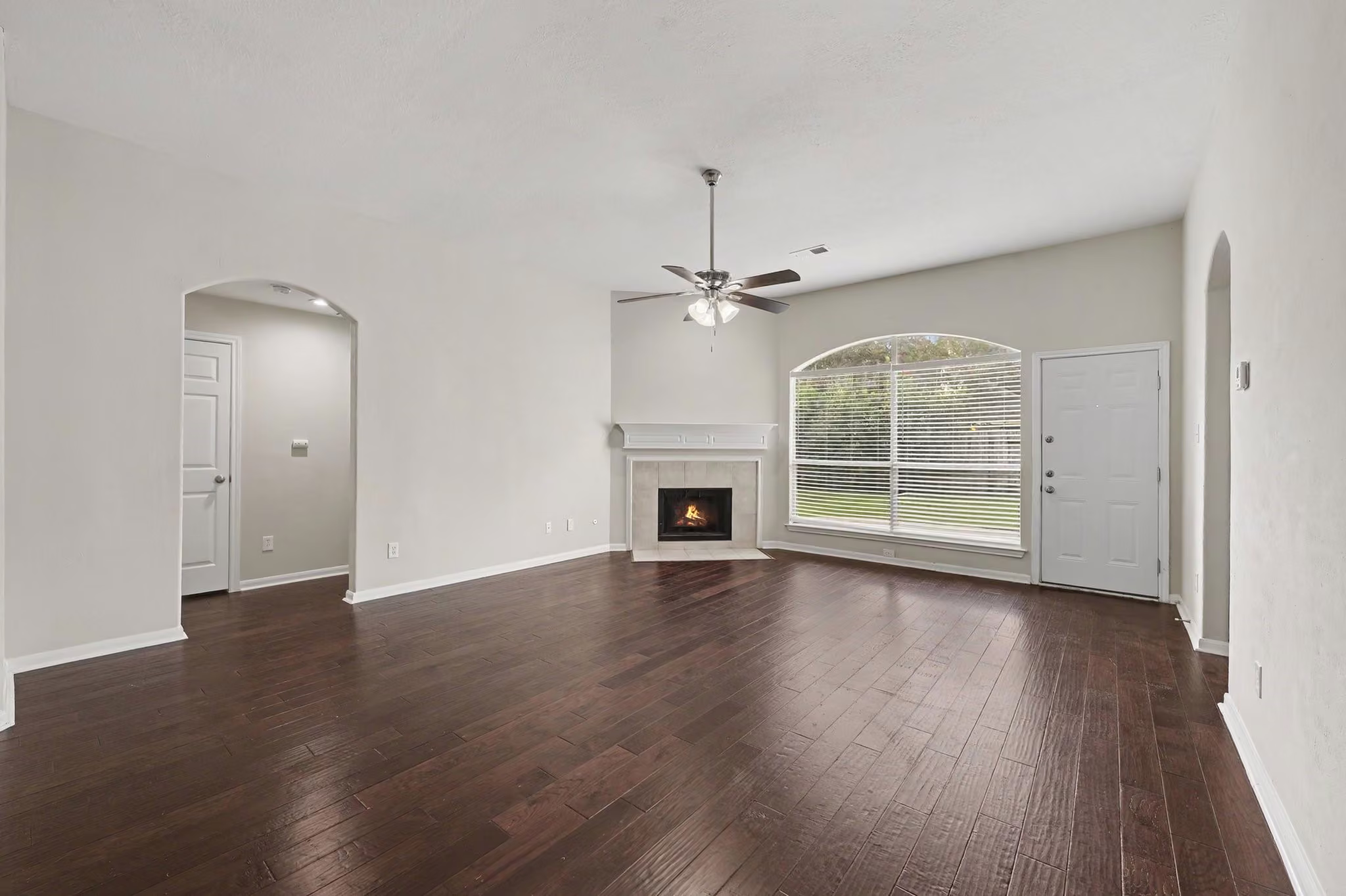 Photo 3 of 2415 Easterleaf Court, Richmond, TX