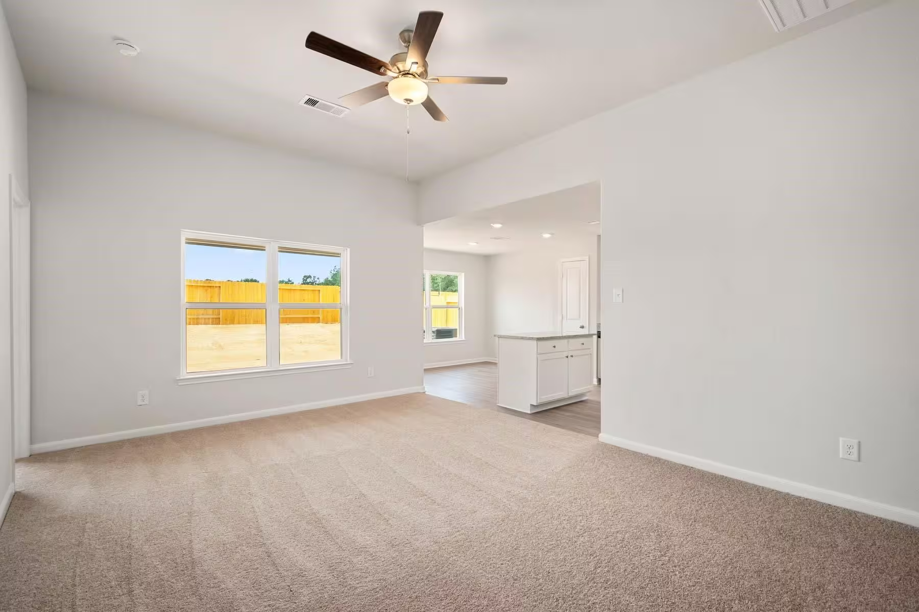 Photo 3 of 16362 Sweet Grove Drive, Conroe, TX