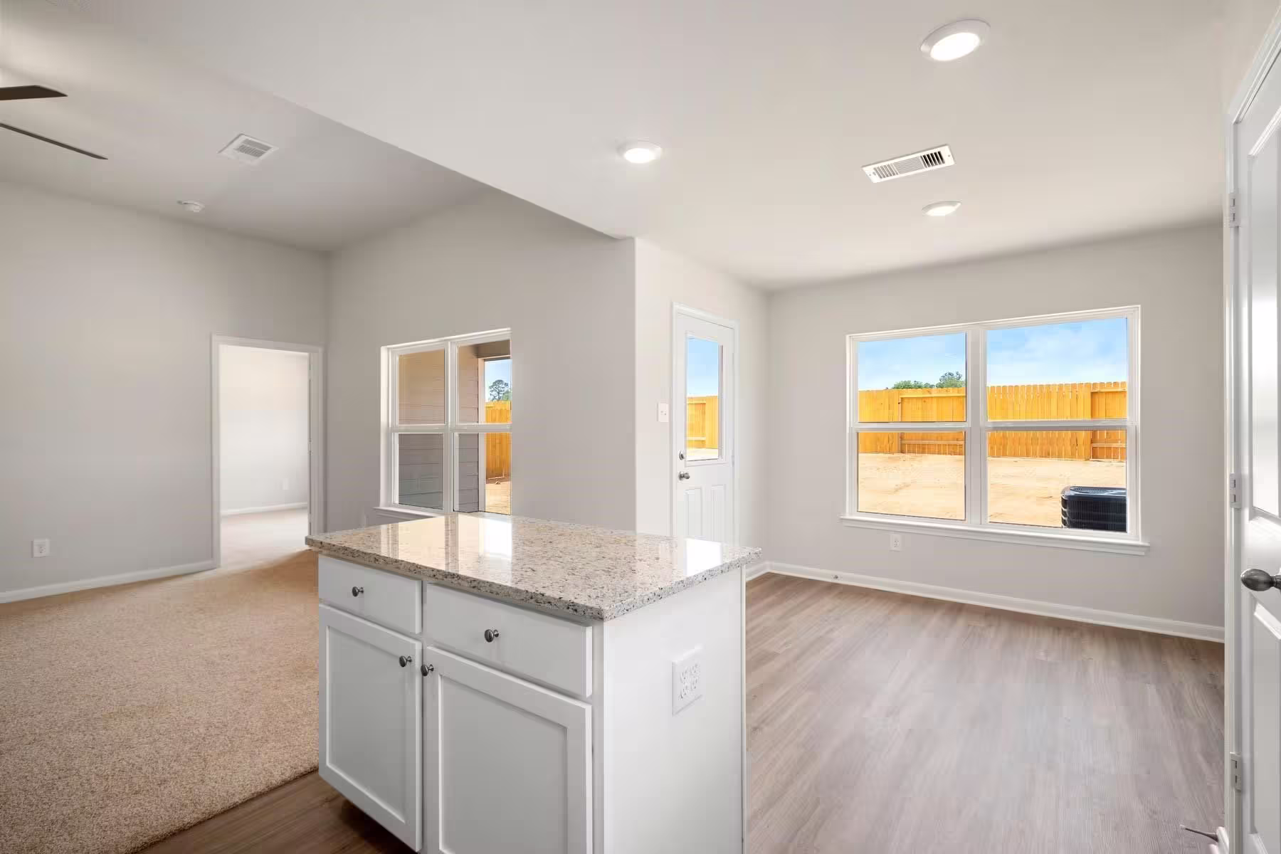 Photo 4 of 16362 Sweet Grove Drive, Conroe, TX