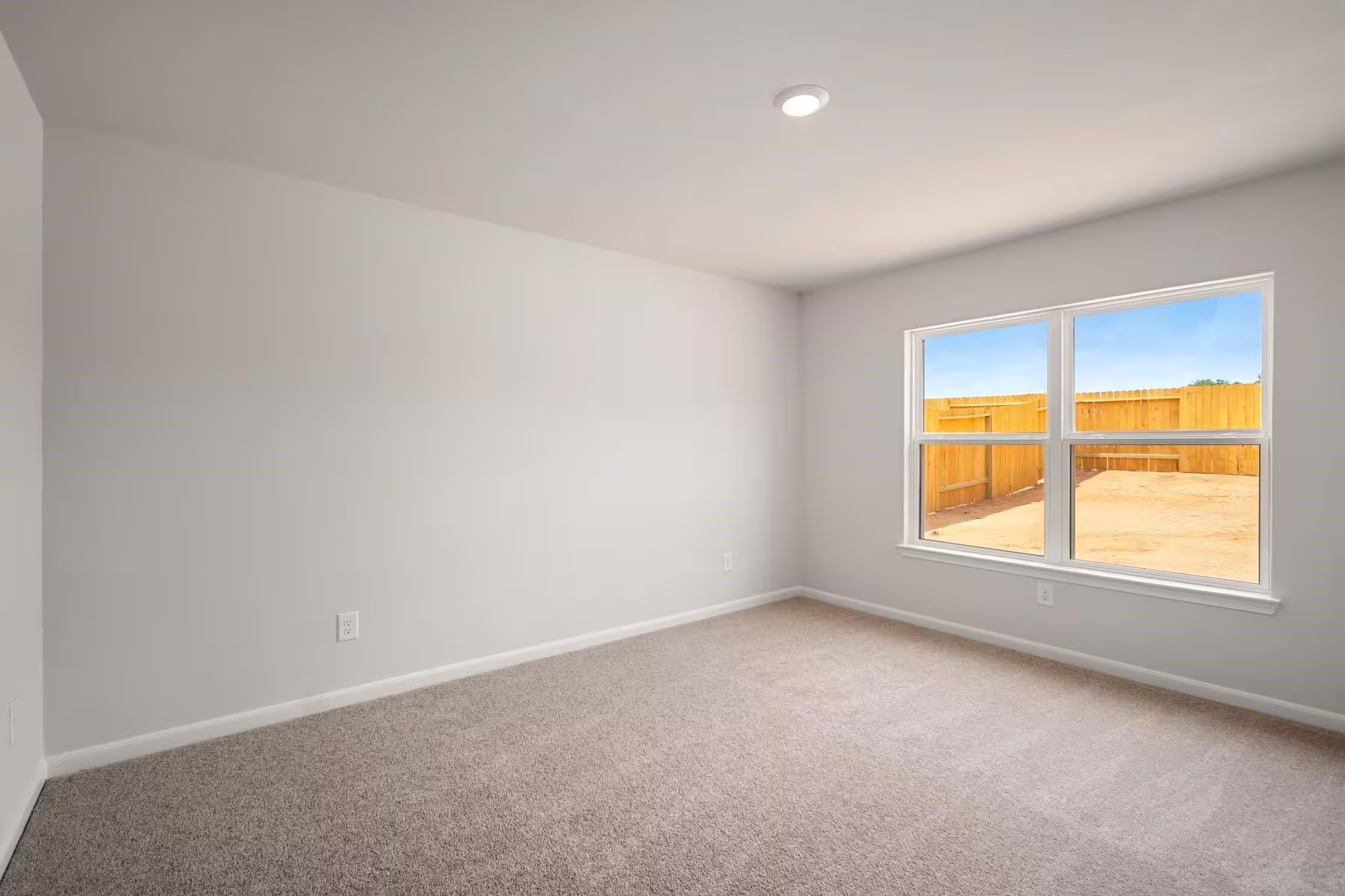 Photo 5 of 16362 Sweet Grove Drive, Conroe, TX