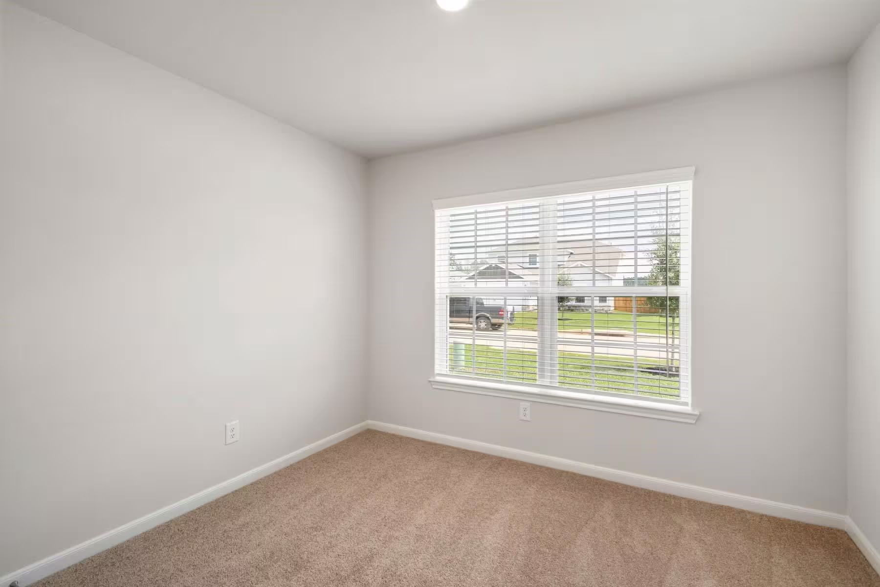 Photo 7 of 16362 Sweet Grove Drive, Conroe, TX