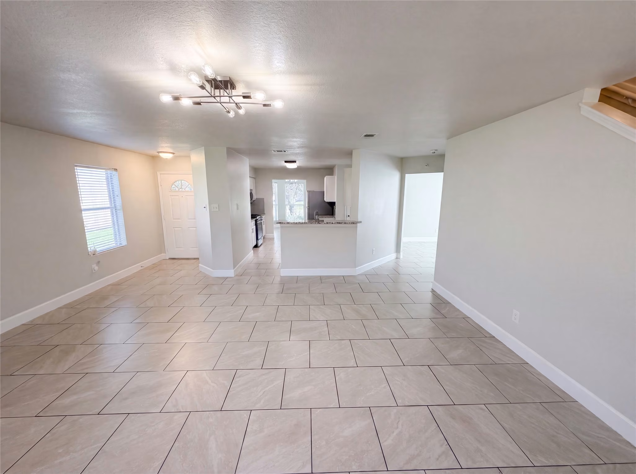 Photo 3 of 7327 Fox Hall Lane, Humble, TX