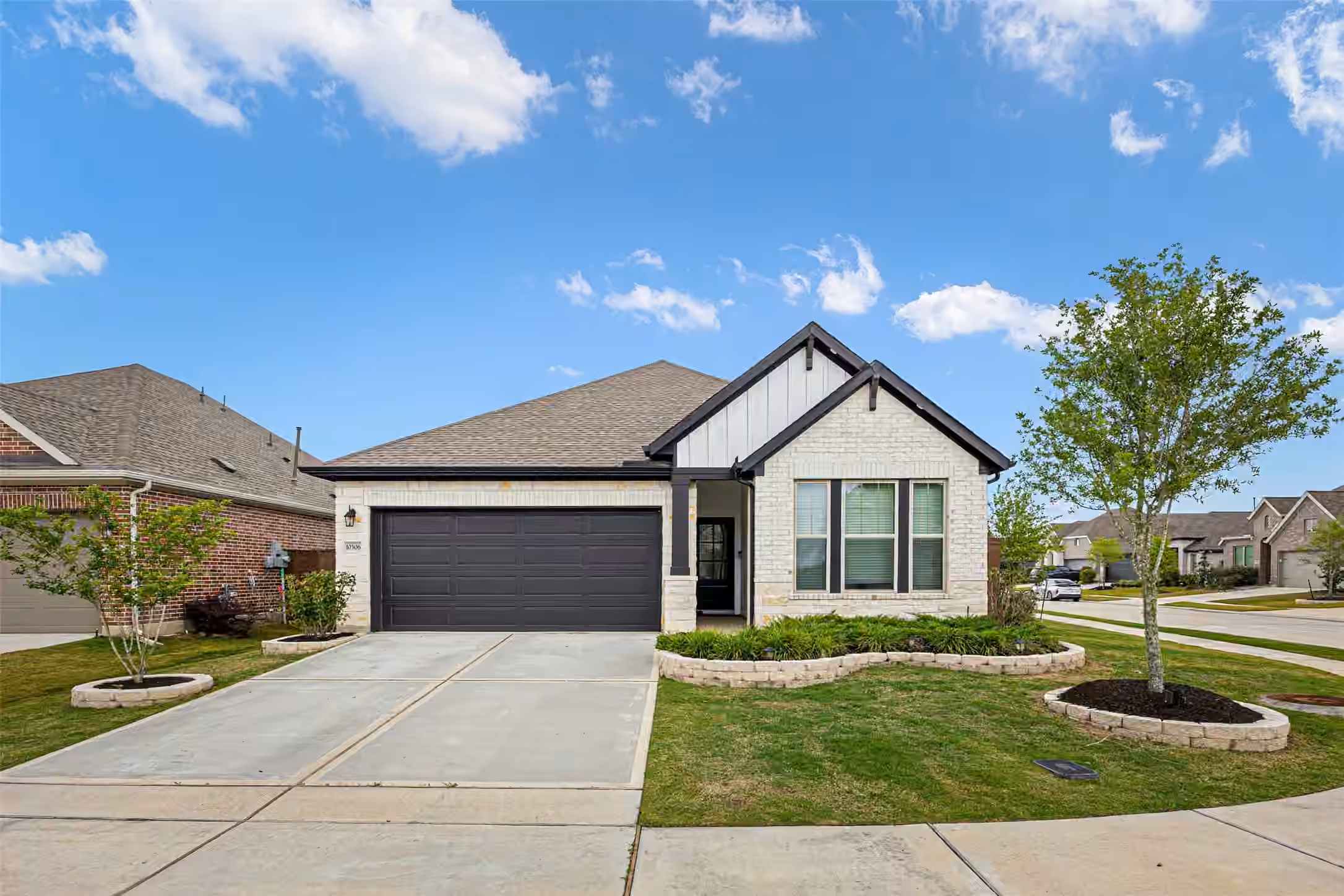 Photo of 10306 Hay Meadow Drive, Iowa Colony, TX 77583