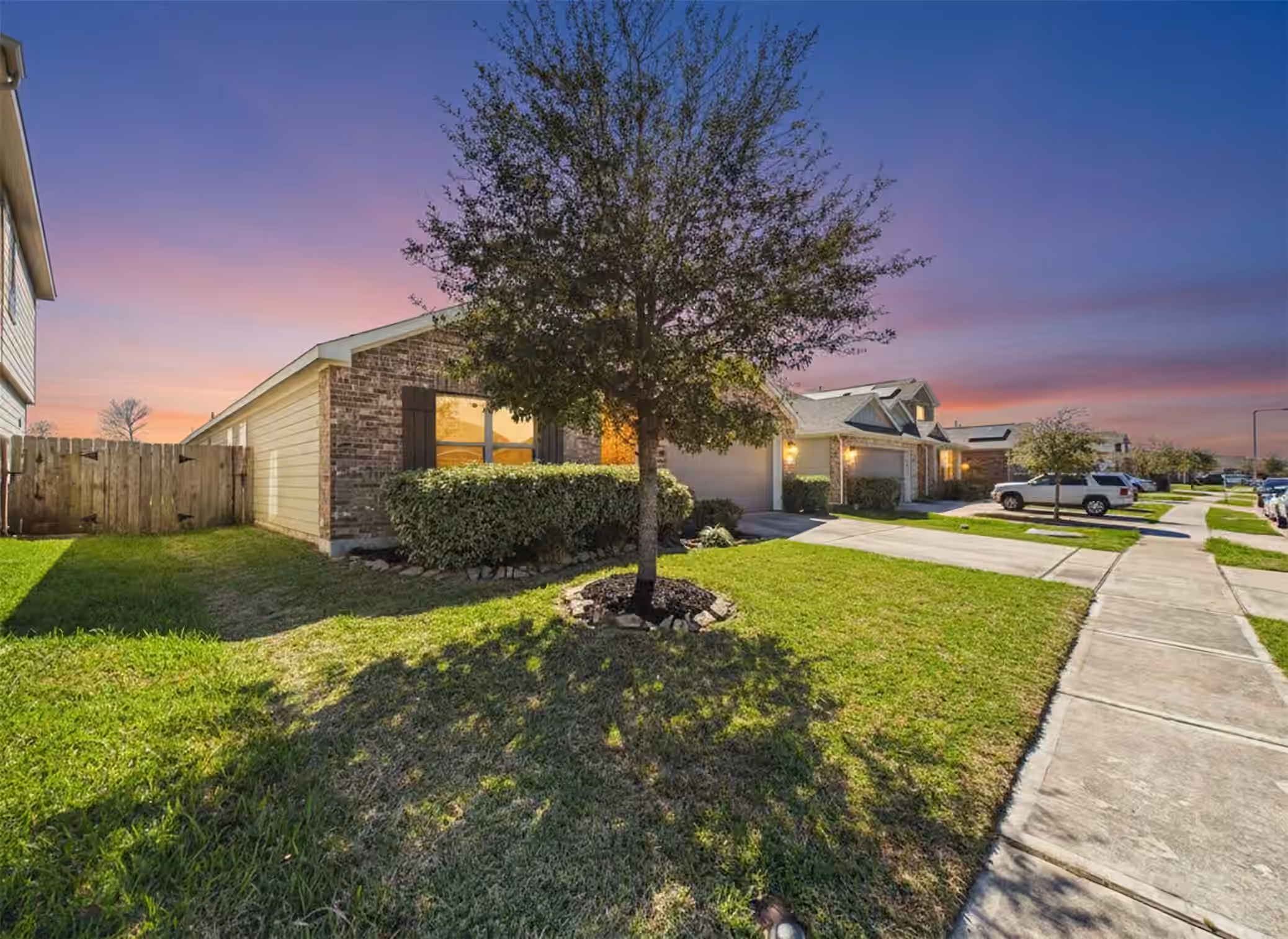Photo 5 of 1237 Steed Bluff Drive, Alvin, TX