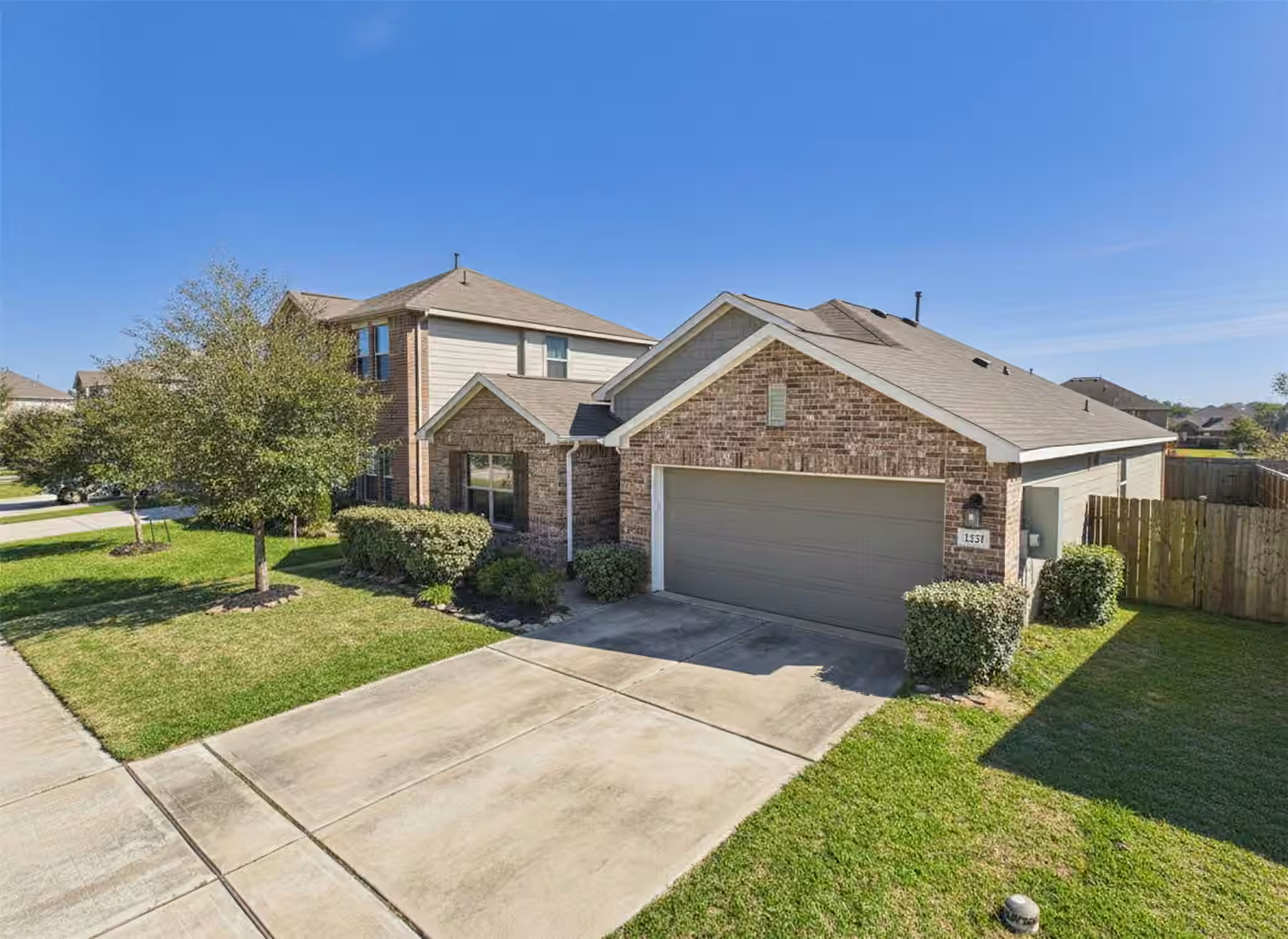 Photo 6 of 1237 Steed Bluff Drive, Alvin, TX