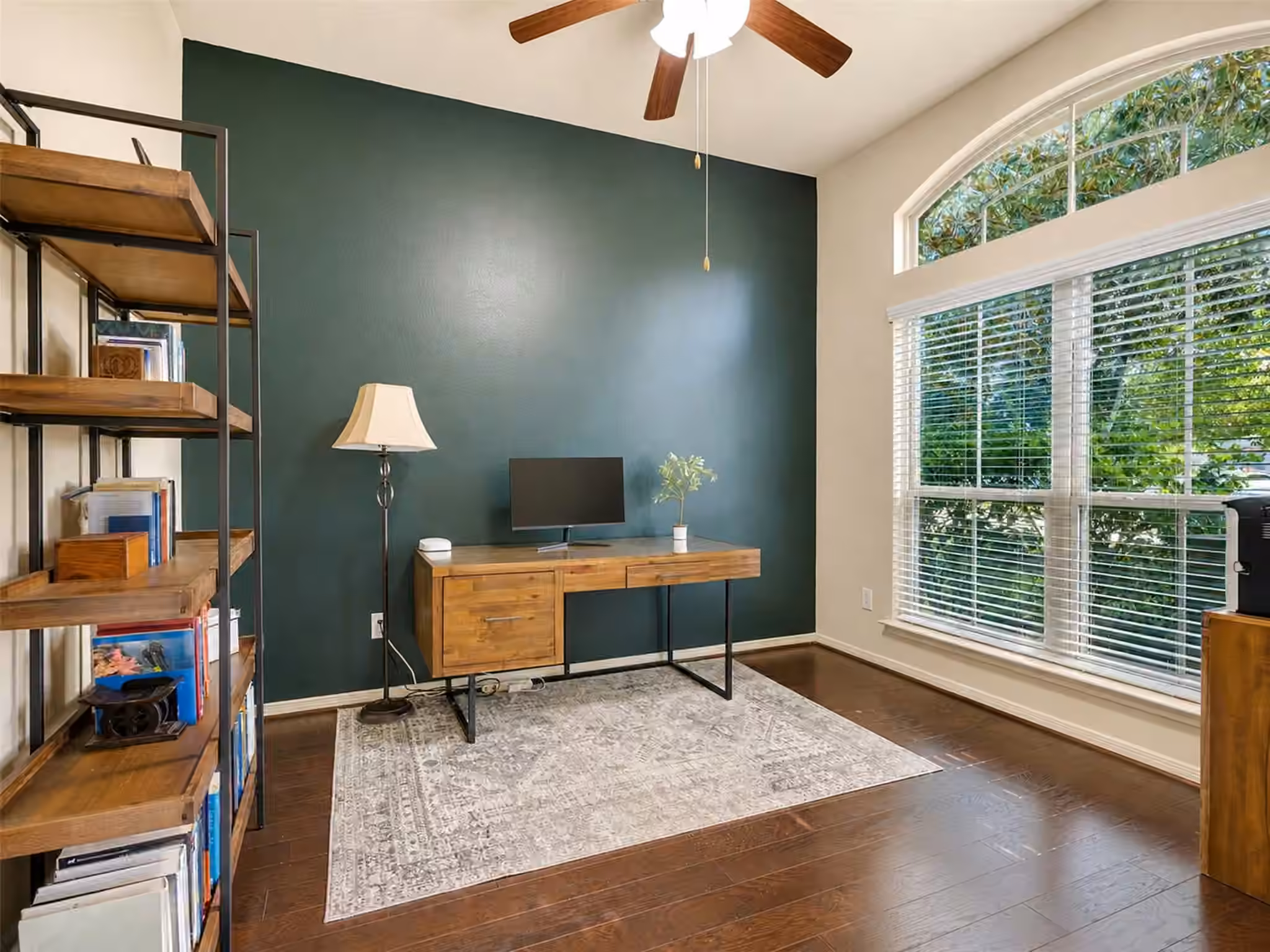 Photo 3 of 574 Southampton Lane, League City, TX