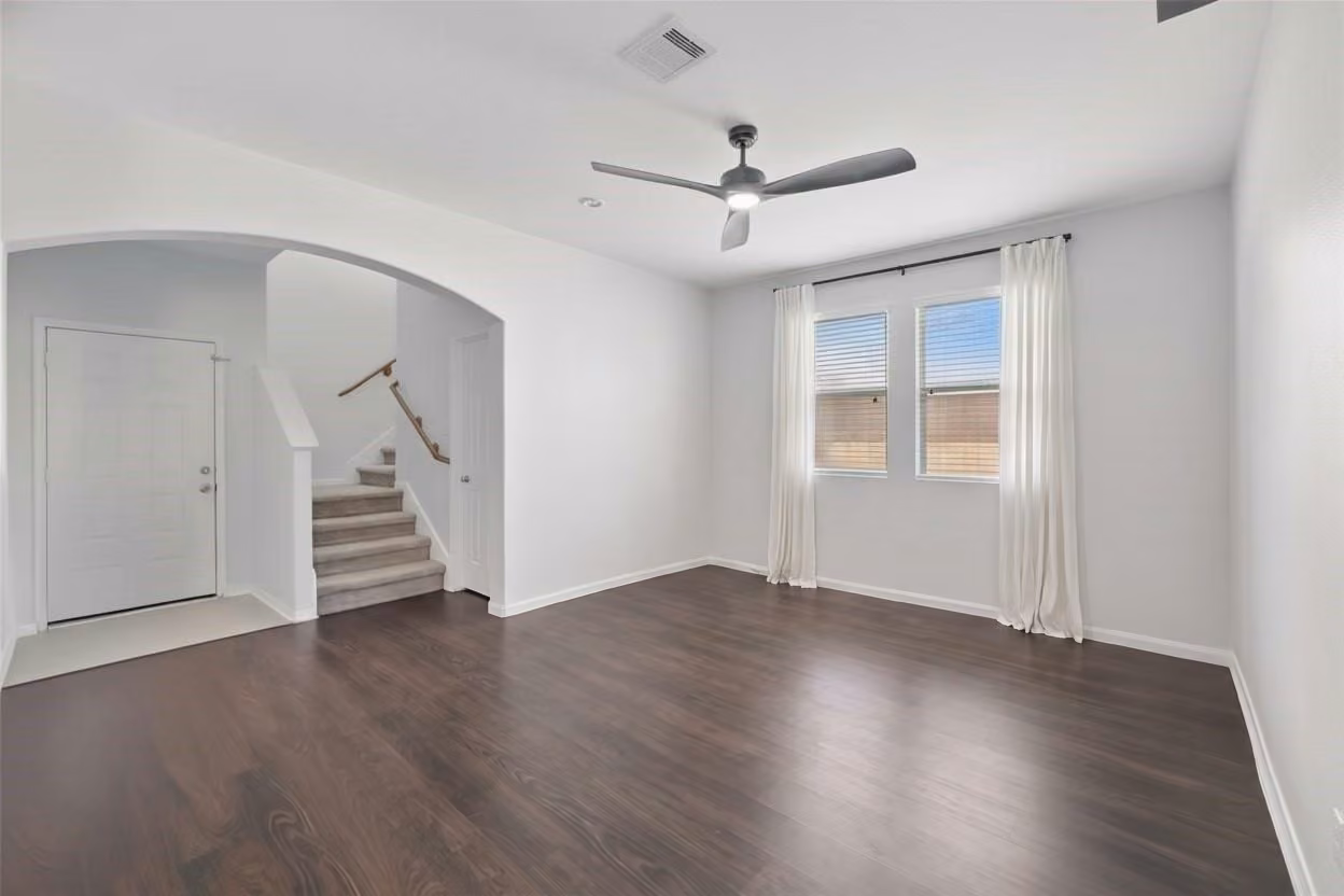 Photo 7 of 1193 Stallion Ridge, Alvin, TX
