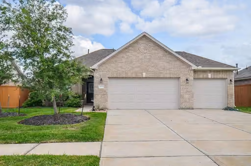 Photo of 10519 Scrub Oak Drive, Rosharon, TX