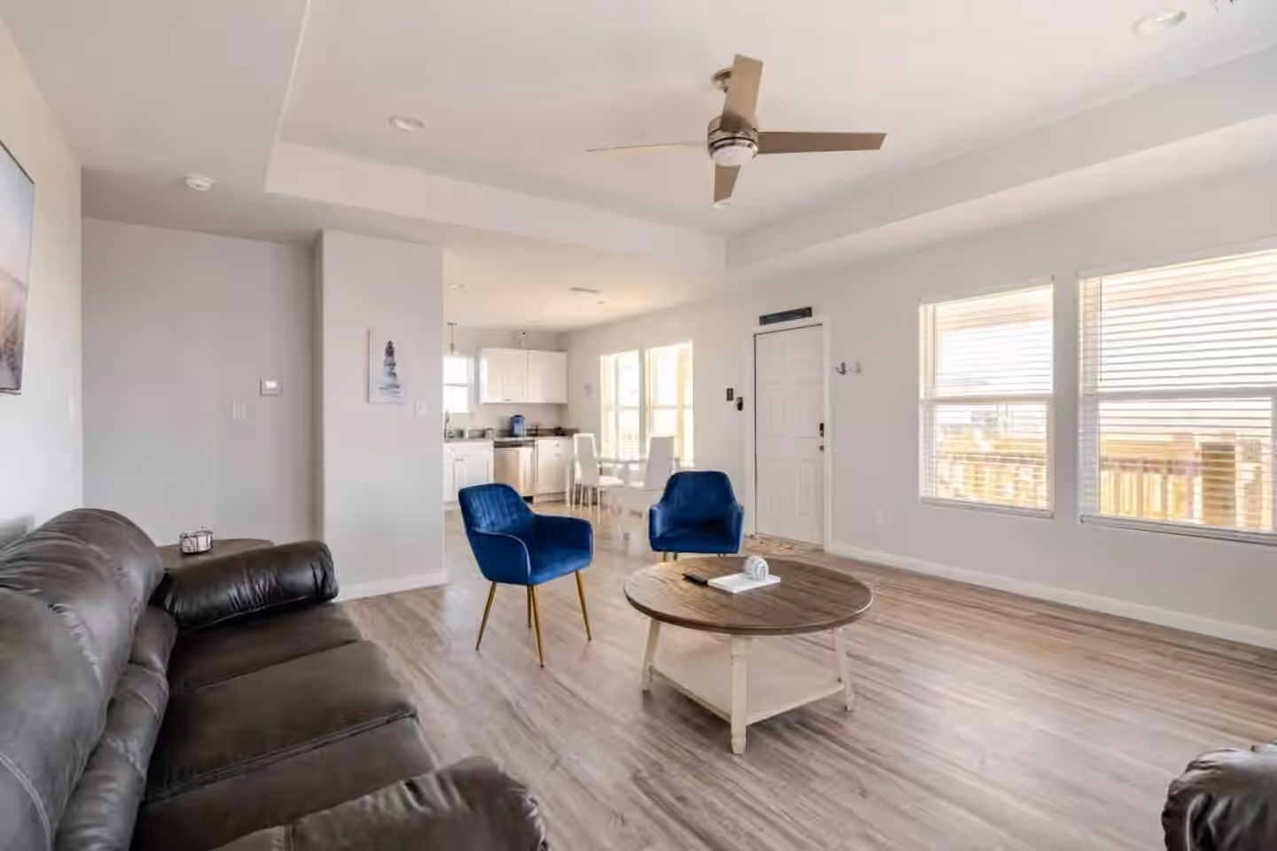 Photo 6 of 1115 Waco Road, Gilchrist, TX