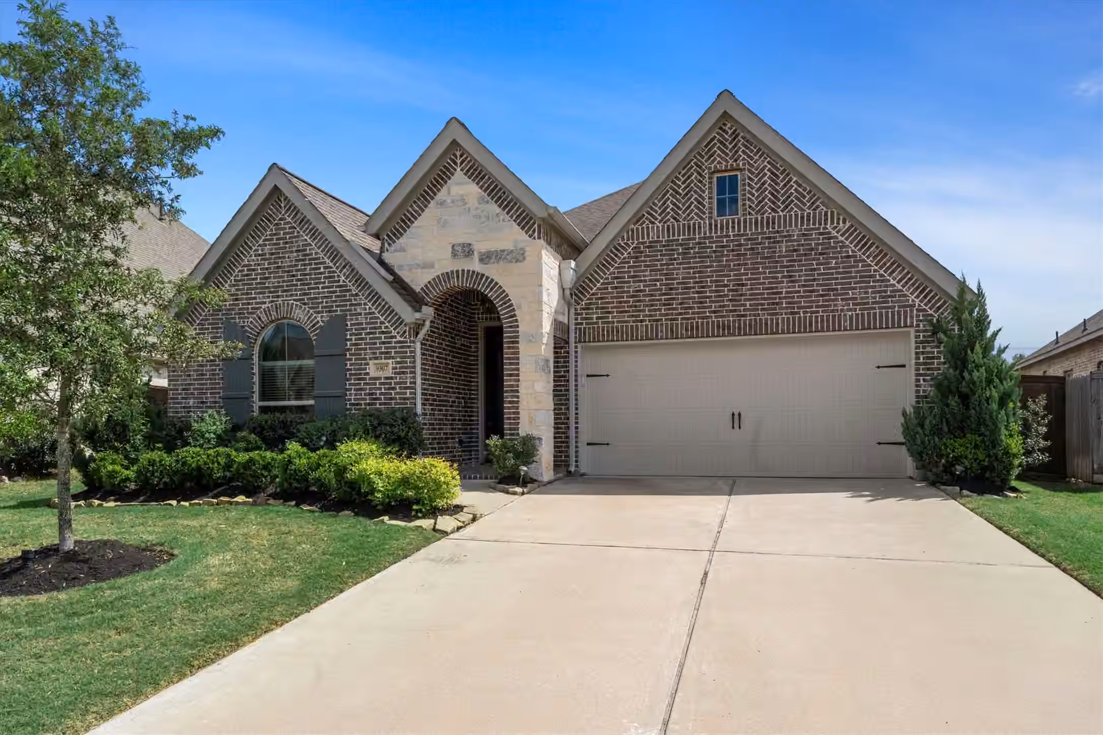 Photo 2 of 9307 Mont Ellie Lane, Tomball, TX