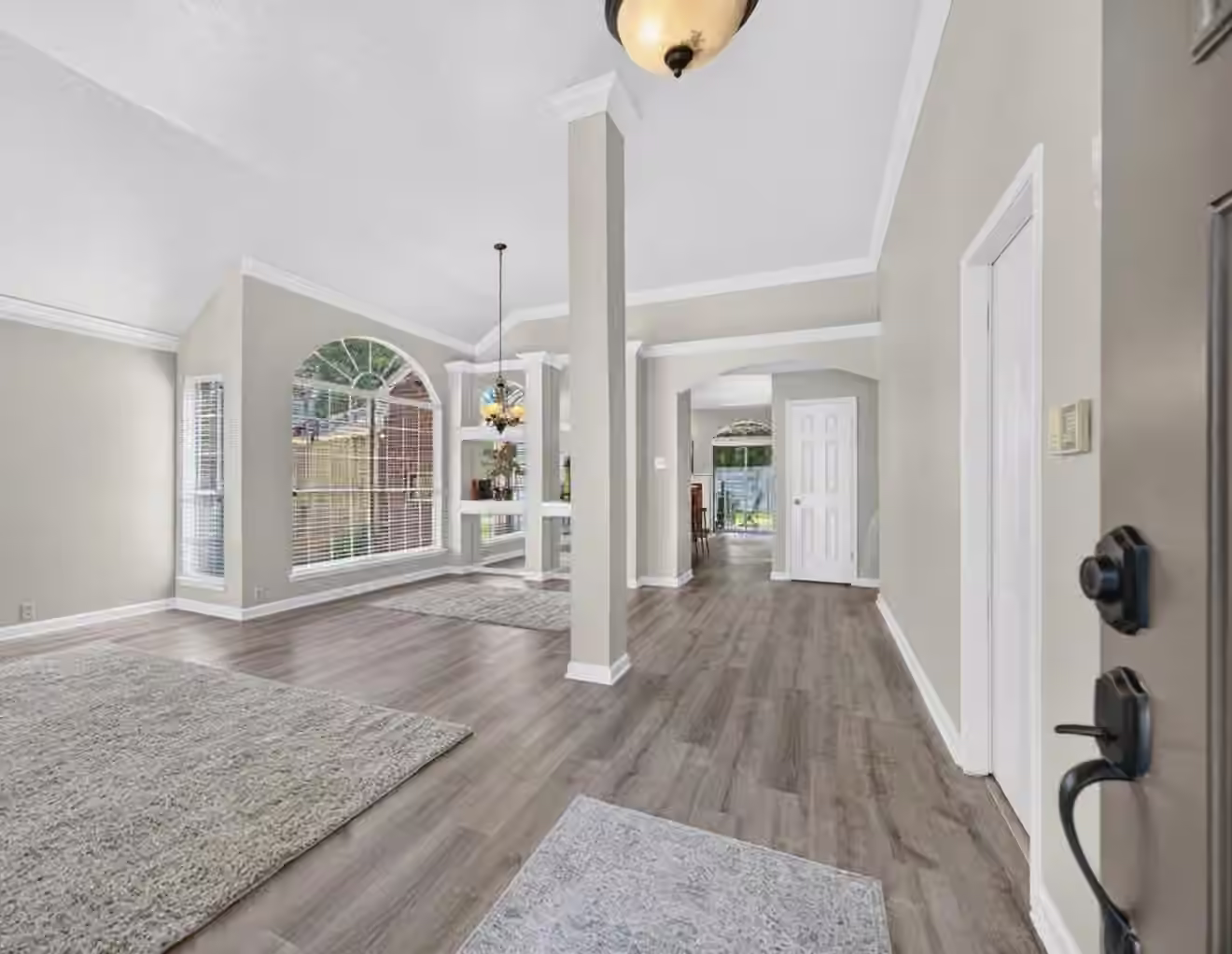 Photo 3 of 4415 Echo Falls Drive, Kingwood, TX