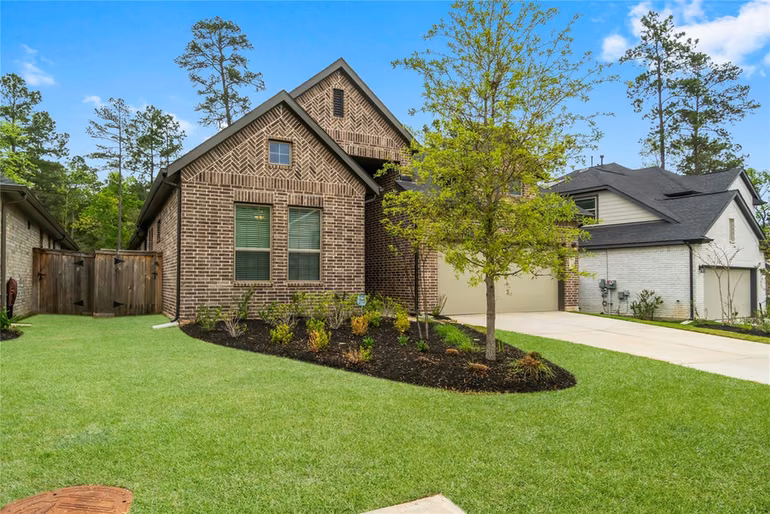 Photo 3 of 227 Rose Gum Court, Conroe, TX