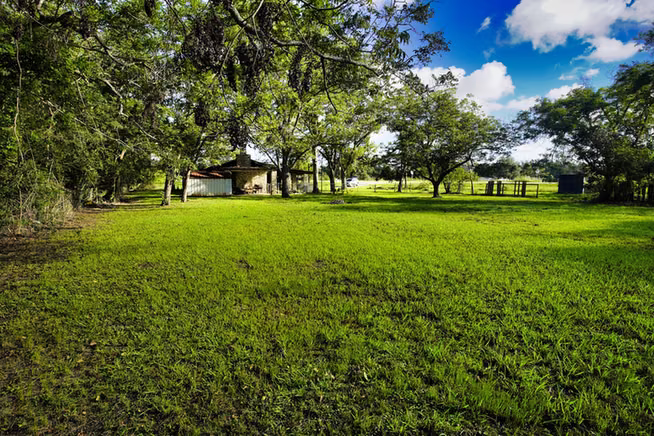 Photo 4 of 1203 County Road 677, Brazoria, TX