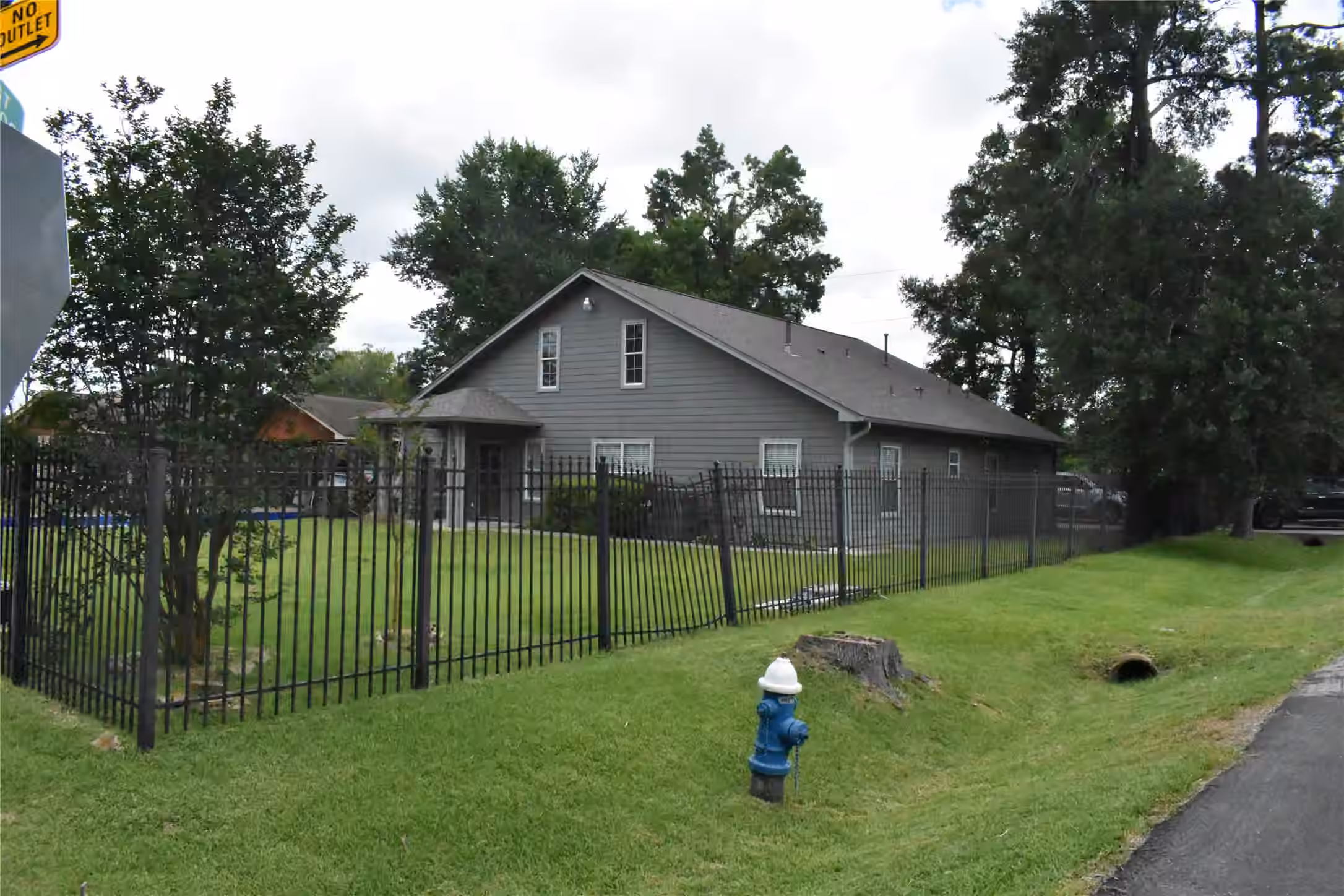 Photo 4 of 8535 Parkette Drive, Houston, TX