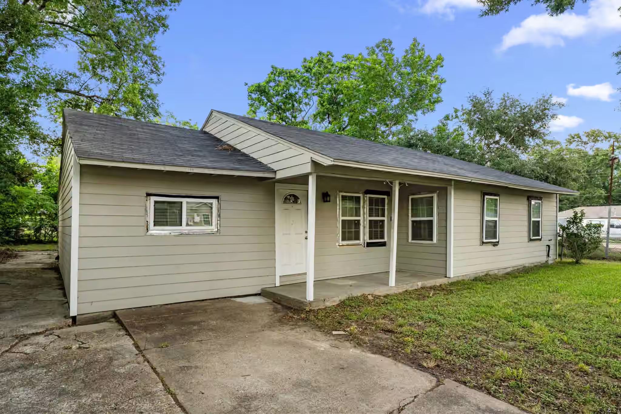 Photo 3 of 5835 Southseas Street, Houston, TX