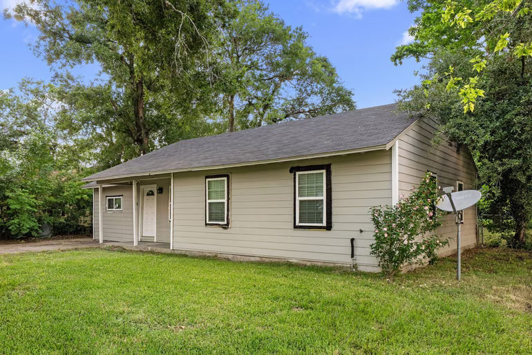 Photo 4 of 5835 Southseas Street, Houston, TX