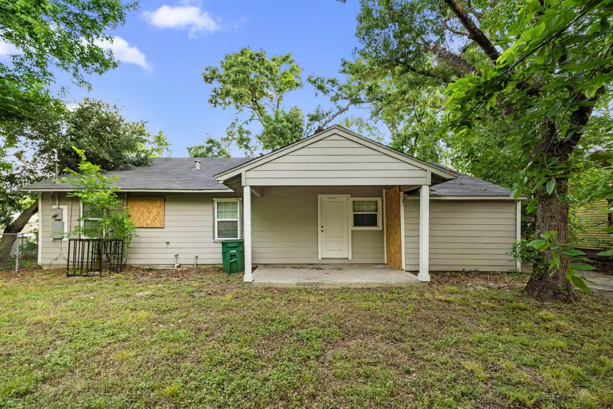 Photo 5 of 5835 Southseas Street, Houston, TX