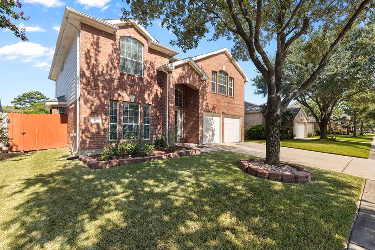 Photo 2 of 19327 Cloud Peak Drive, Tomball, TX