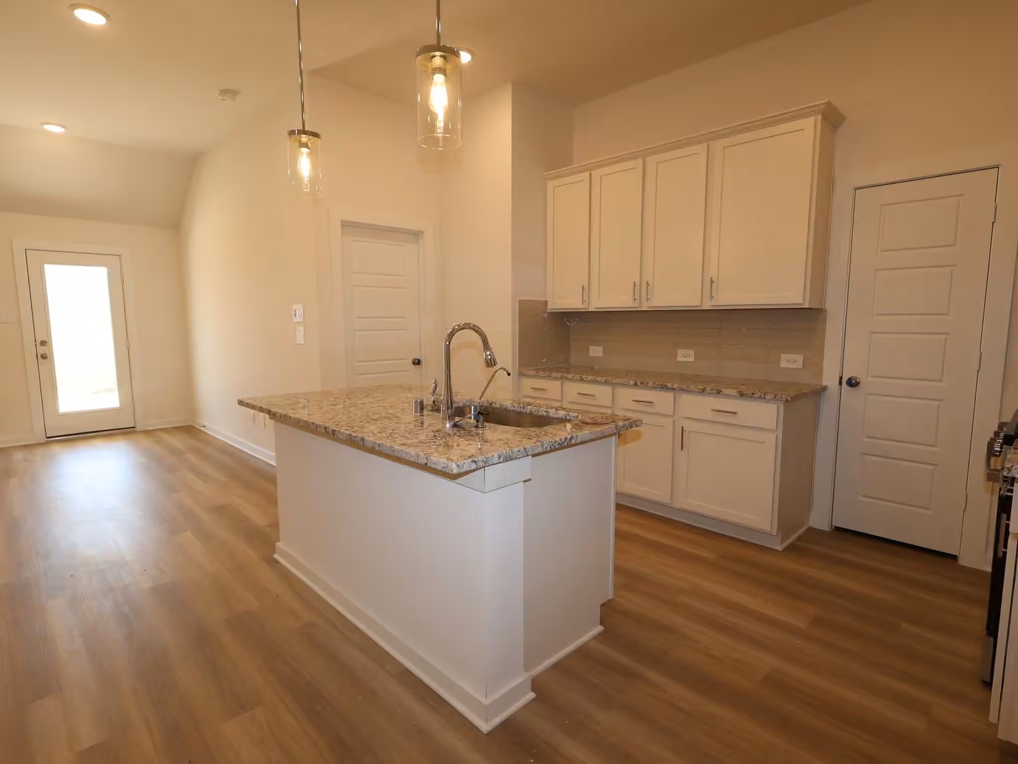 Photo 4 of 736 Hackberry Branch Court, Magnolia, TX
