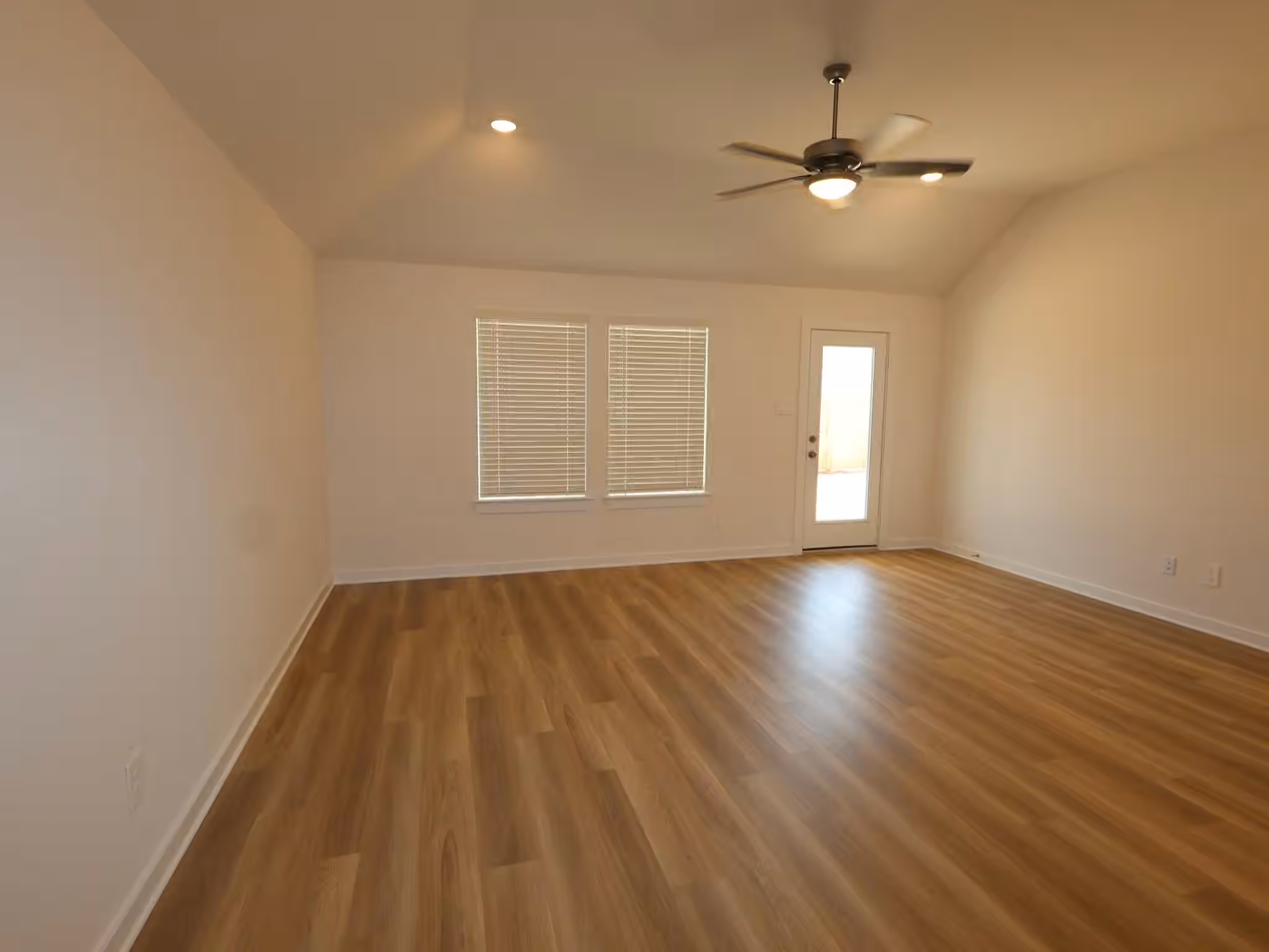 Photo 5 of 736 Hackberry Branch Court, Magnolia, TX