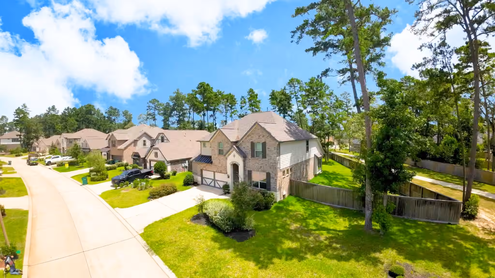 Photo 2 of 148 Gray Pine Grove Way, Conroe, TX