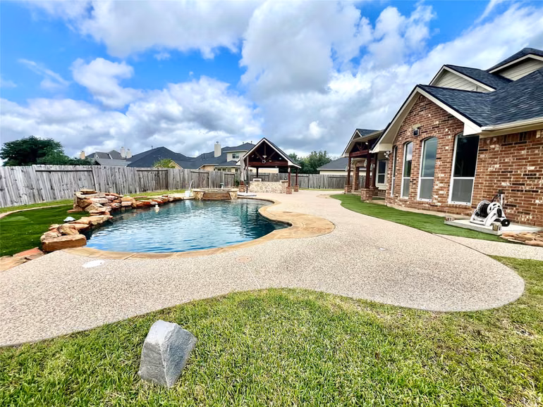Photo 3 of 7506 Winston Cove Court, Richmond, TX