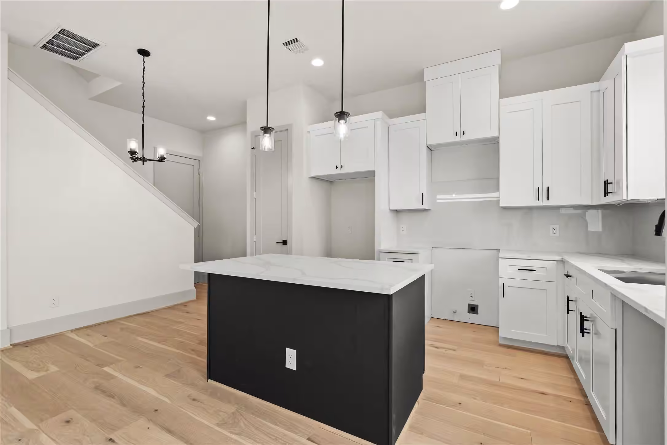 Photo 7 of 4012 Buffalo Moon Drive, Houston, TX