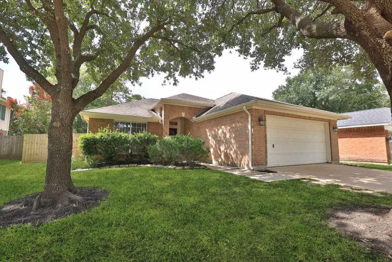 Photo 2 of 9109 Benwick Drive, Spring, TX