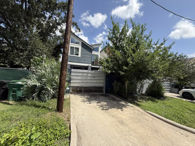 Photo 2 of 217 Frawley Street, Houston, TX