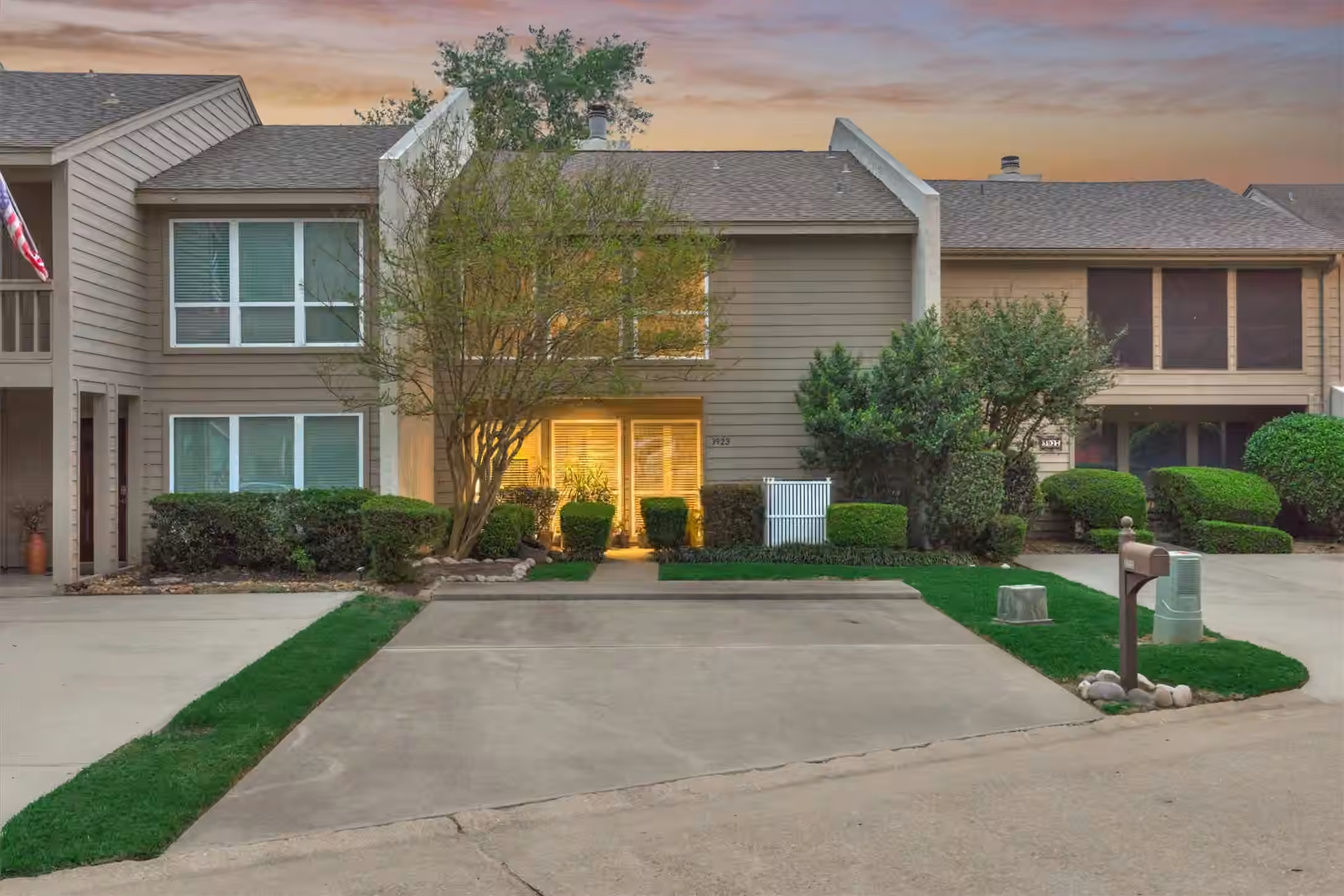 Photo 2 of 3923 Lakewood Drive, Montgomery, TX