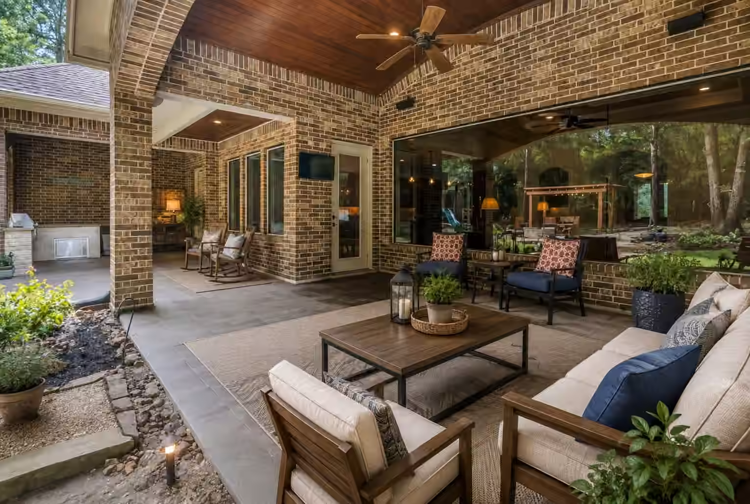 Photo 2 of 26123 E Crown Crossing Drive, Montgomery, TX