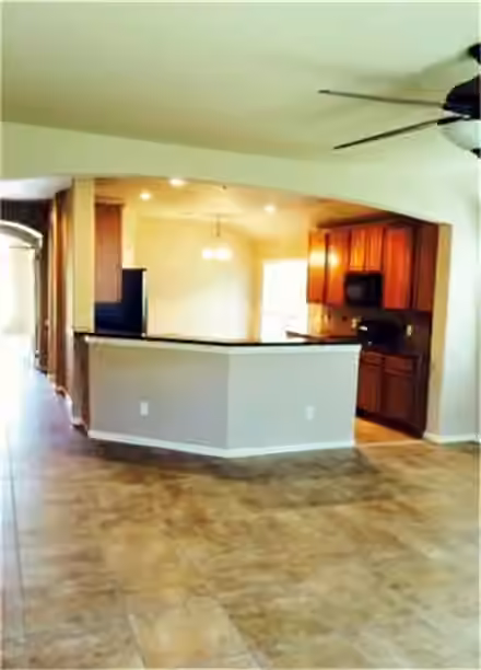 Photo 4 of 21710 Saragosa Pond Lane, Spring, TX