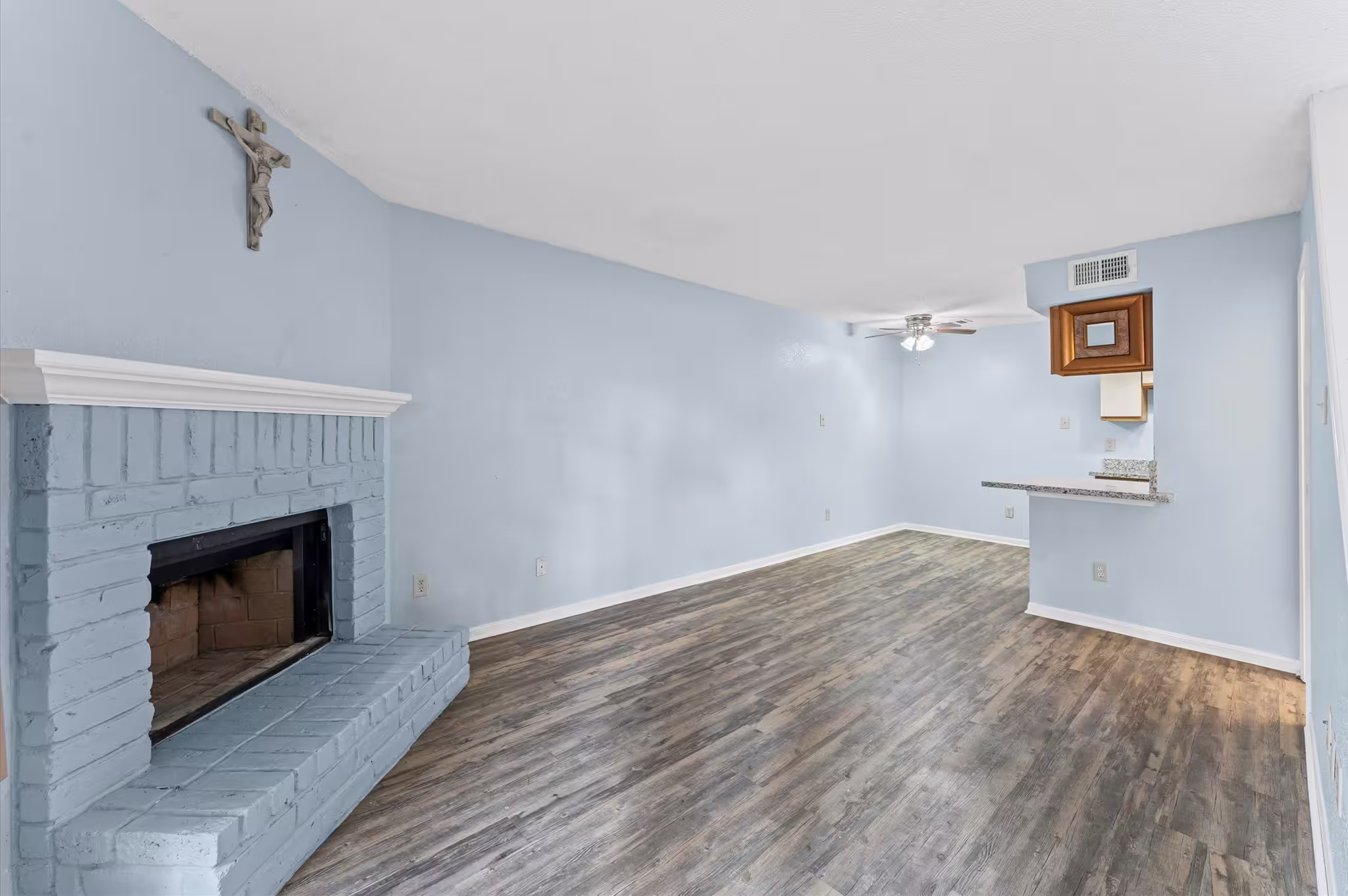 Photo 5 of 7402 Alabonson Road 303, Houston, TX