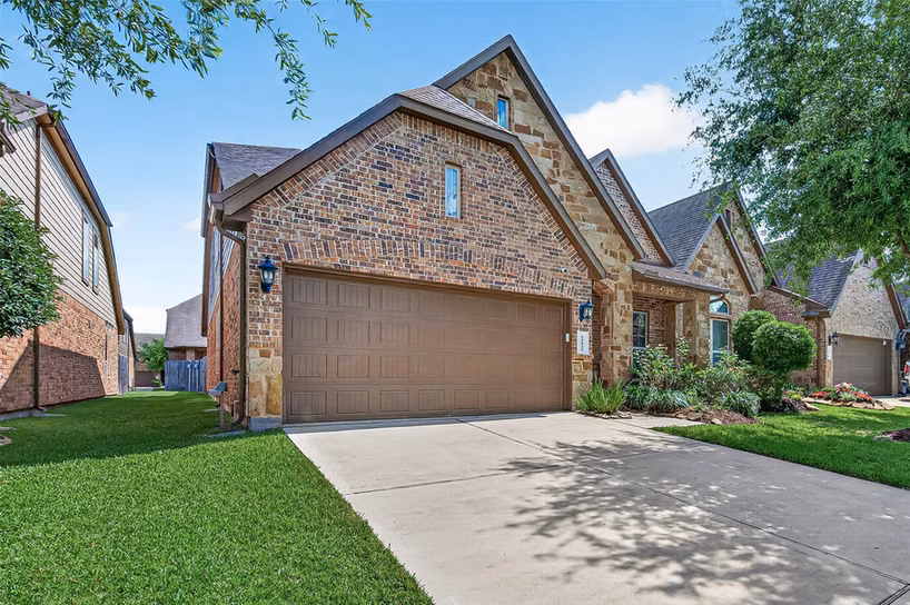 Photo 3 of 24122 Valencia Ridge Lane, Katy, TX