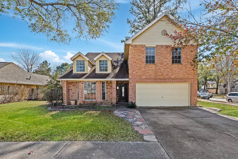 Photo 2 of 11123 Gatesden Drive, Tomball, TX